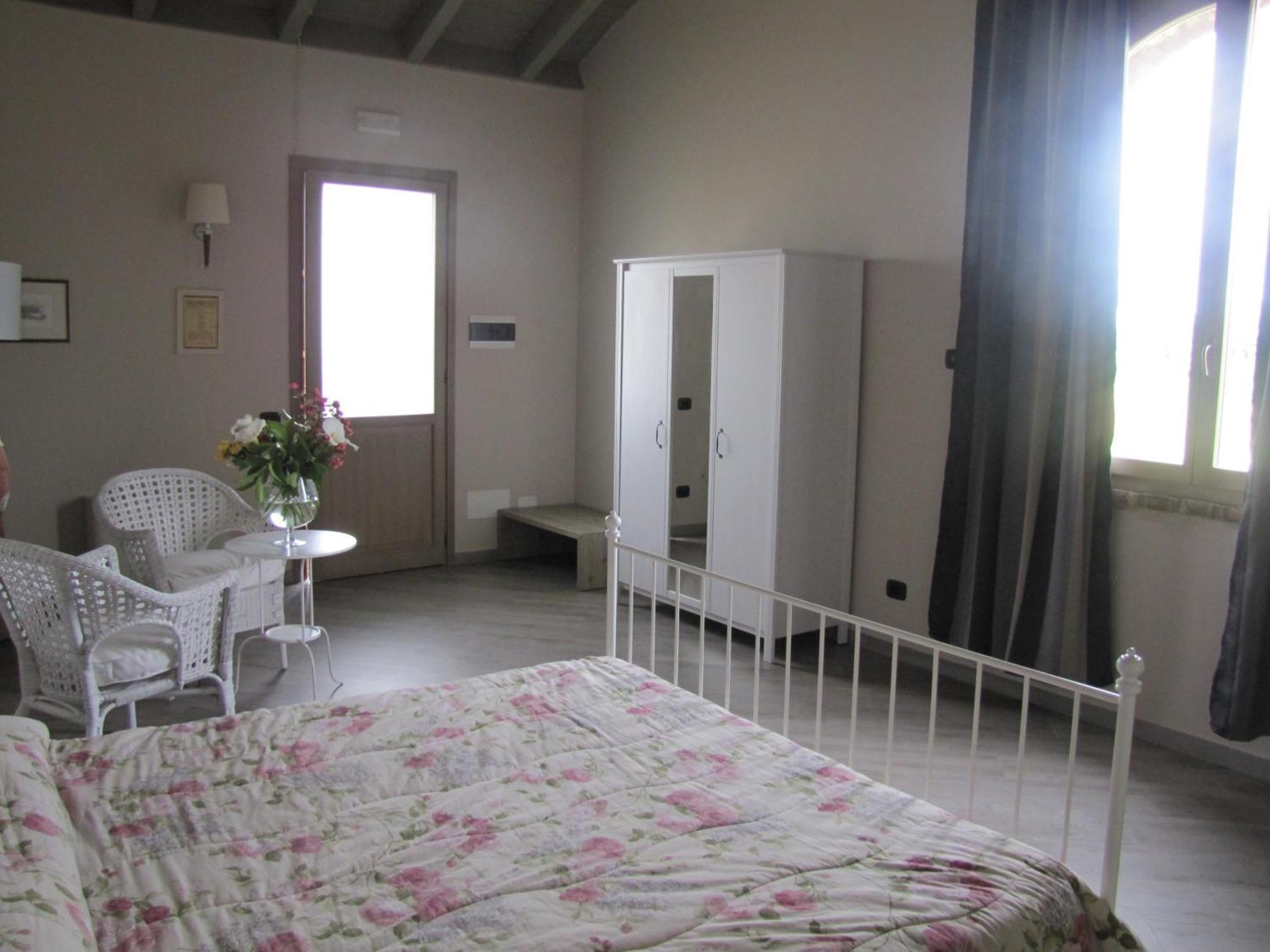 Agriturismo Bassanine Monticelli d'Ongina Номер фото